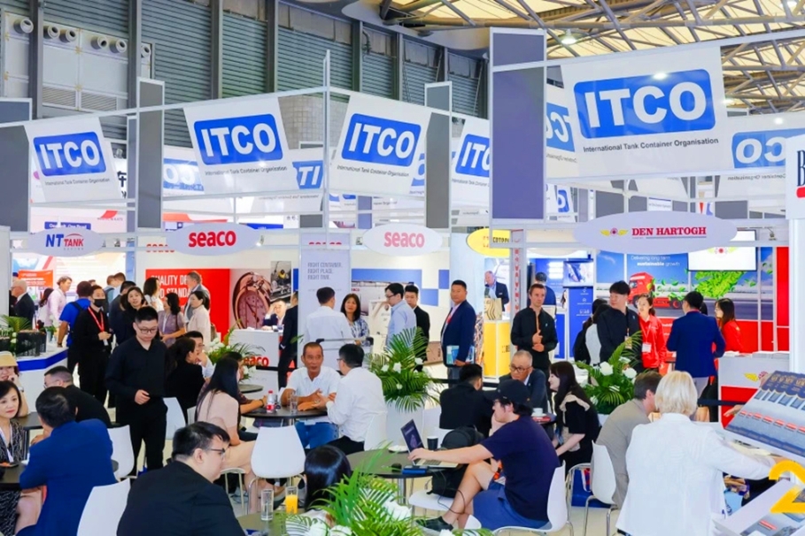 ���������������������Ǹ���ת  ����CA88��2024��������˫��չ��������